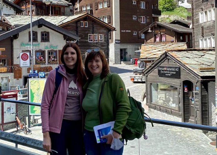 Christina Jaehde und Sarah Fitzgerald Hobel Zermatt